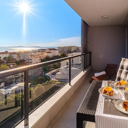 Golden View 7 公寓 *