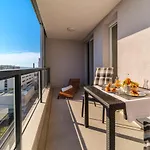 Golden View 7 Σπλιτ