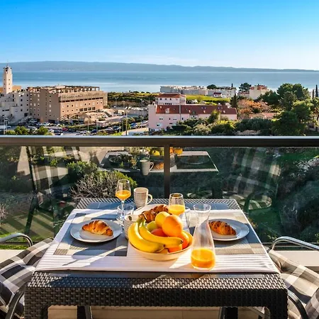 Apartament Golden View 7 *