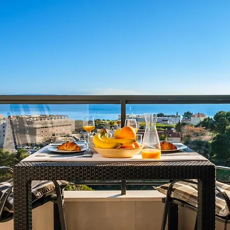 Golden View 7 * Split