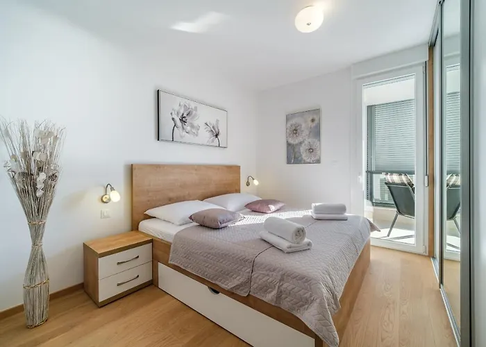 Golden View 7 * Σπλιτ